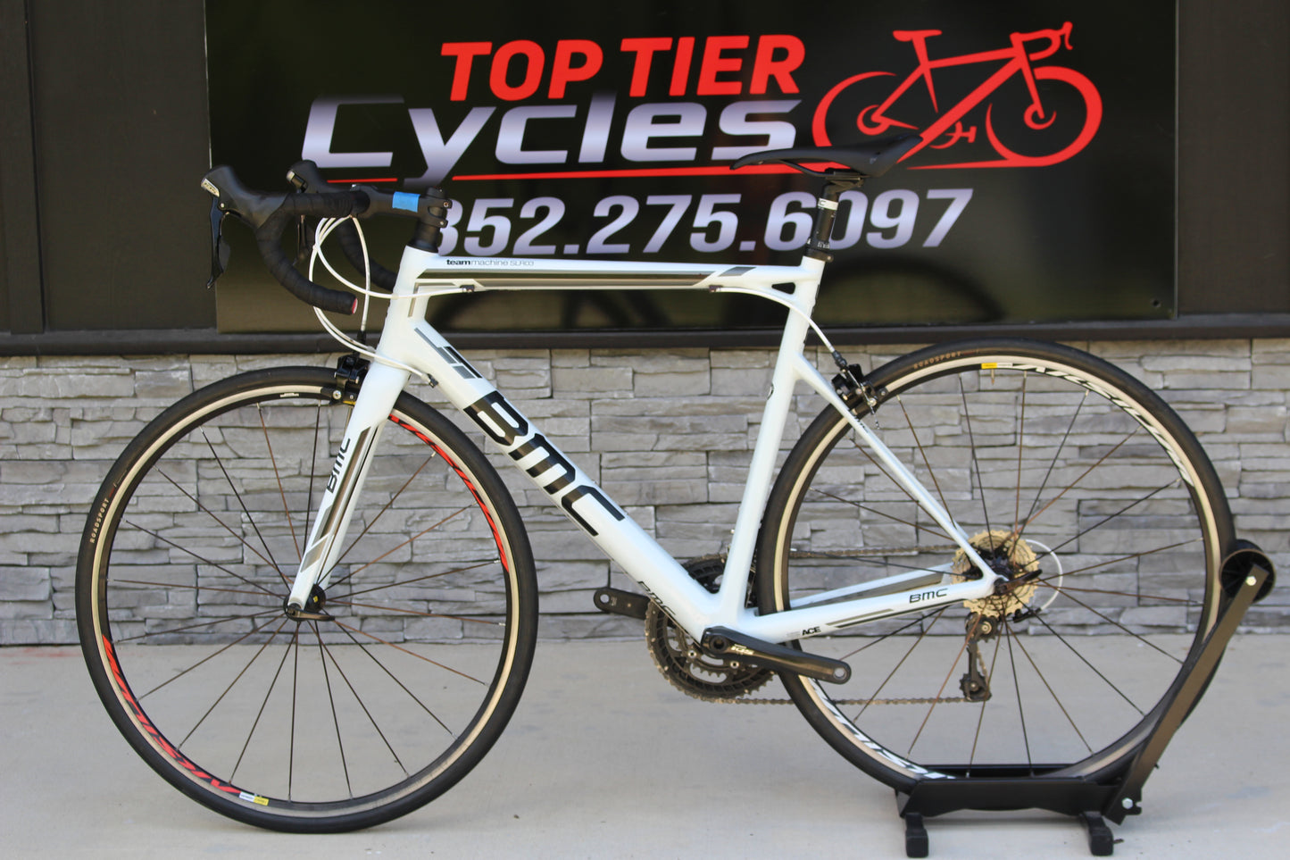 2016 BMC TeamMachine SLR03- 105- 19lbs- Full Carbon