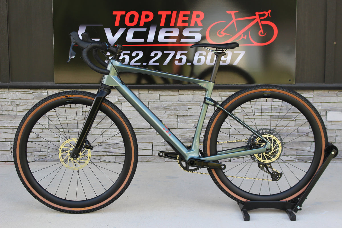 2023 URS LT Two- Carbon Gravel/CX- Brand NEW!