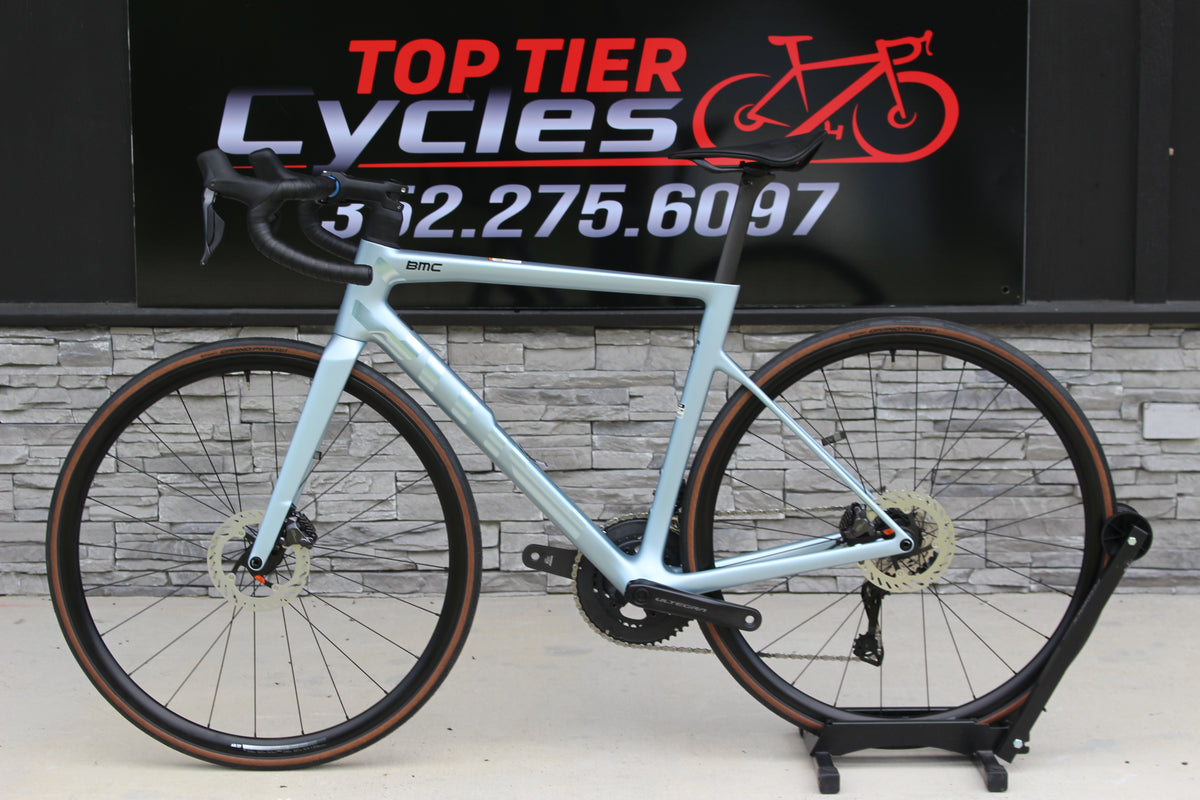 2027 BMC Teammachine SLR One Di2- 17lbs- NEW!