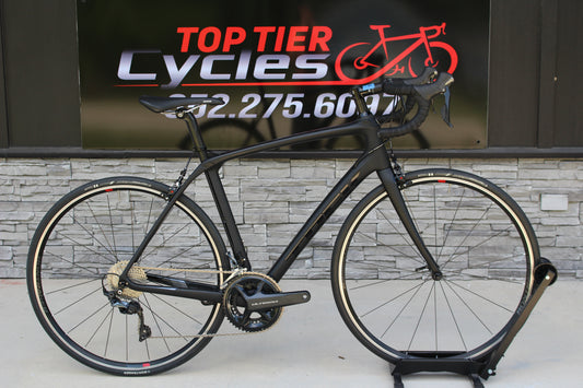 2017 Trek Domane SLR 6 - 16 lbs - Nearly New
