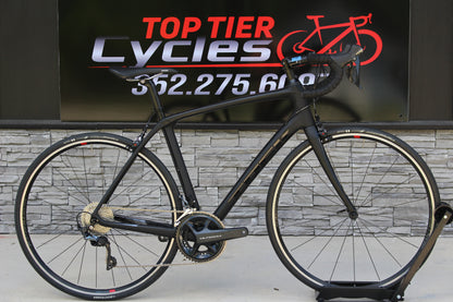 2017 Trek Domane SLR 6 - 16 lbs - Nearly New