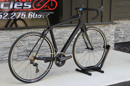 2017 Trek Domane SLR 6 - 16 lbs - Nearly New