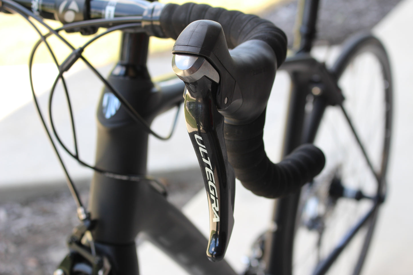 2017 Trek Domane SLR 6 - 16 lbs - Nearly New