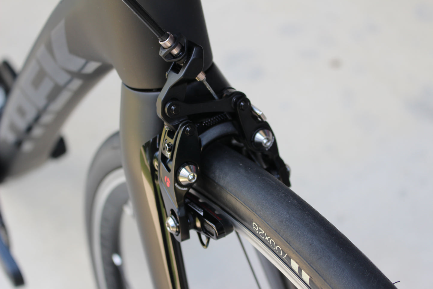 2017 Trek Domane SLR 6 - 16 lbs - Nearly New