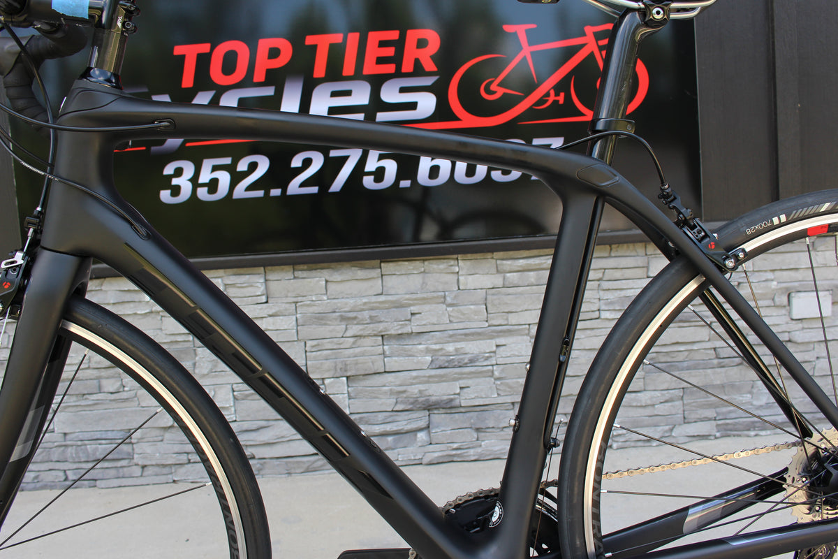 2017 Trek Domane SLR 6 - 16 lbs - Nearly New
