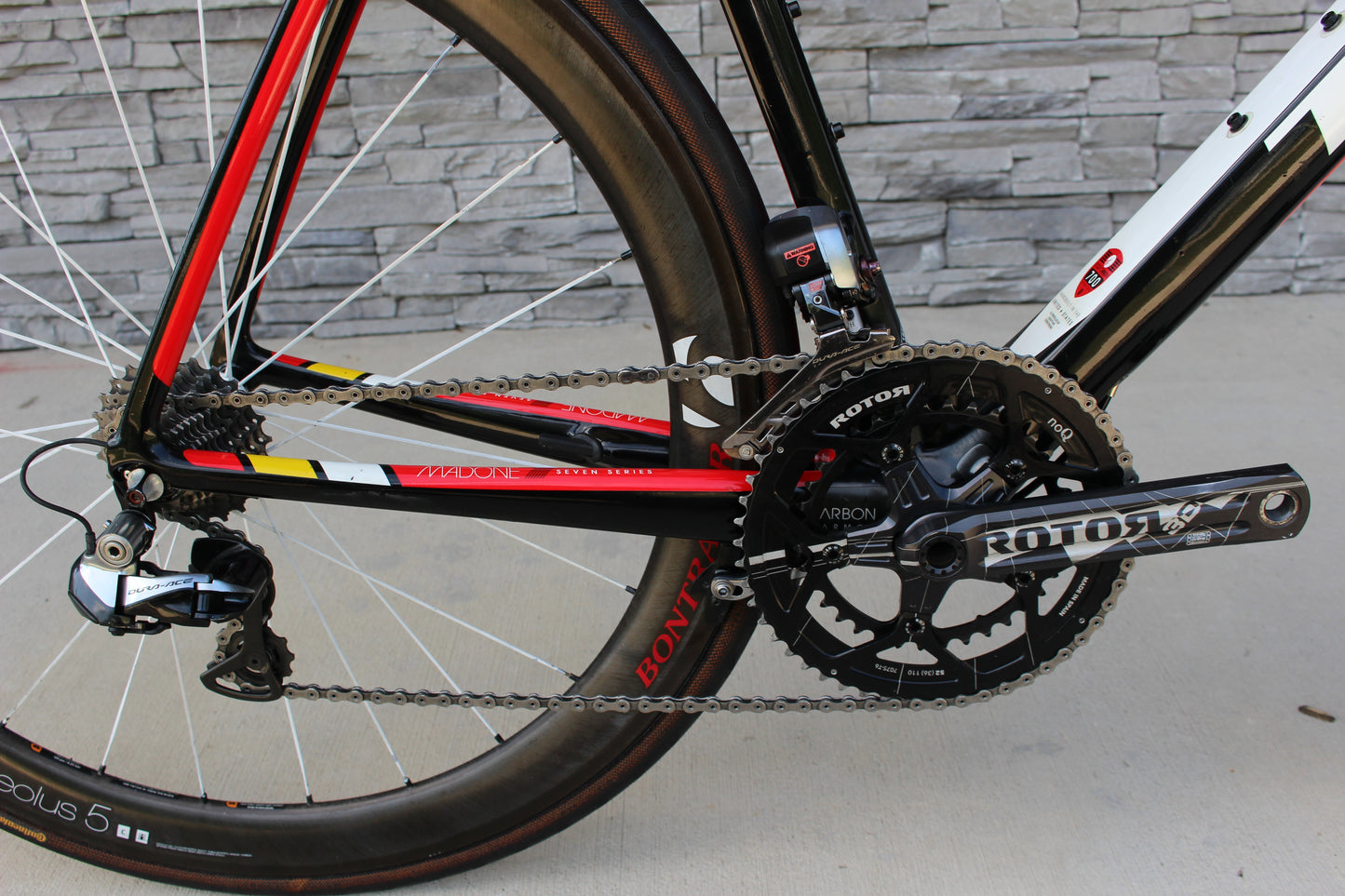 2013 Trek Madone 7.9- Di2- 15lbs- Race Wheels