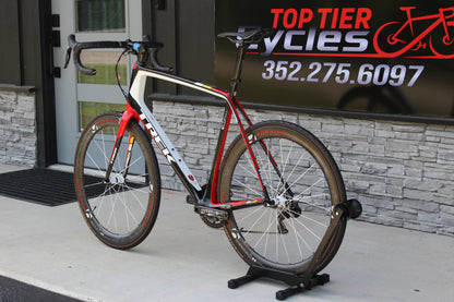 2013 Trek Madone 7.9- Di2- 15lbs- Race Wheels