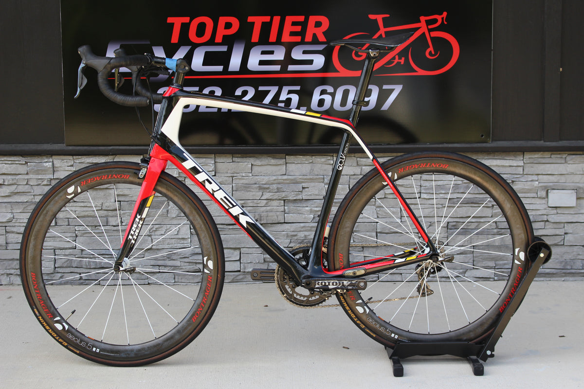 2013 Trek Madone 7.9- Di2- 15lbs- Race Wheels