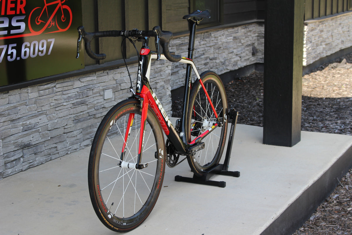 2013 Trek Madone 7.9- Di2- 15lbs- Race Wheels