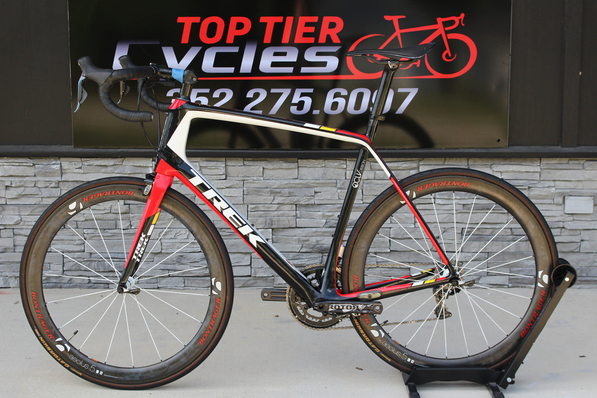 2013 Trek Madone 7.9- Di2- 15lbs- Race Wheels