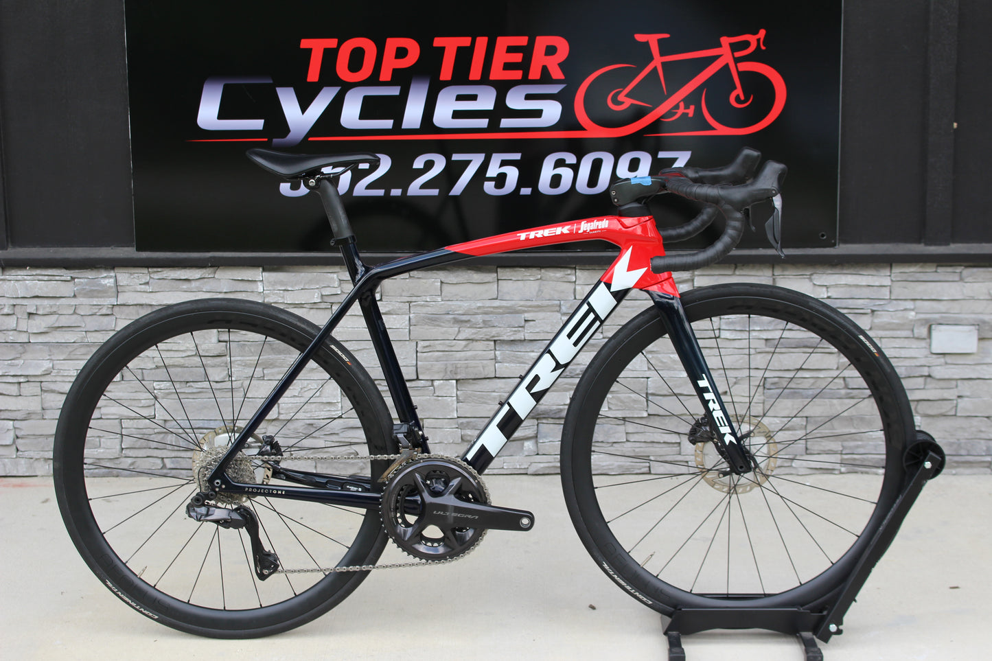 2022 Trek Emonda SLR 7 Disc- Di2 - 15lbs