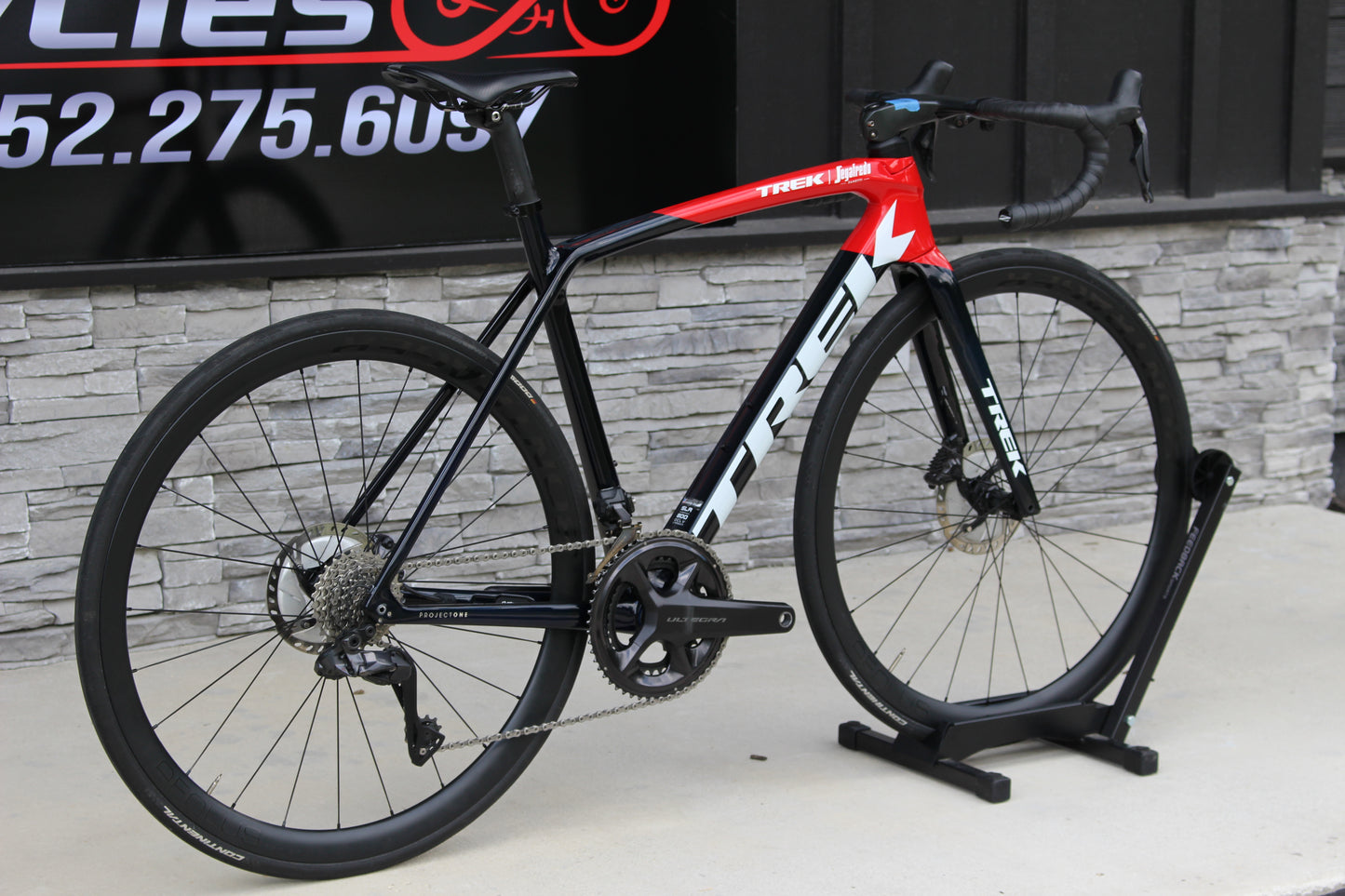 2022 Trek Emonda SLR 7 Disc- Di2 - 15lbs