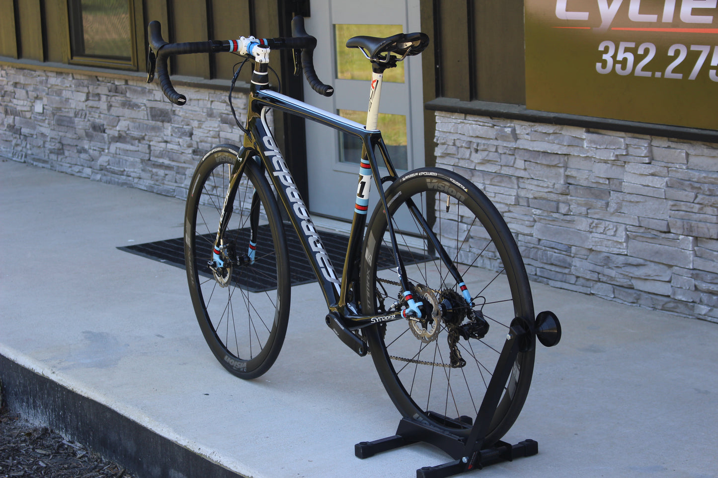 2015 Cannondale Synapse Hi-Mod- Di2- Disc- 17lbs