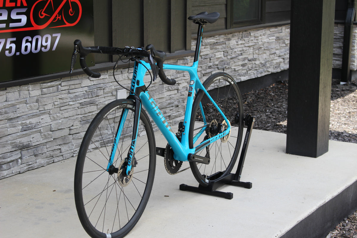 2018 Giant TCR Advanced SL 1 Disc- Di2- 15lbs