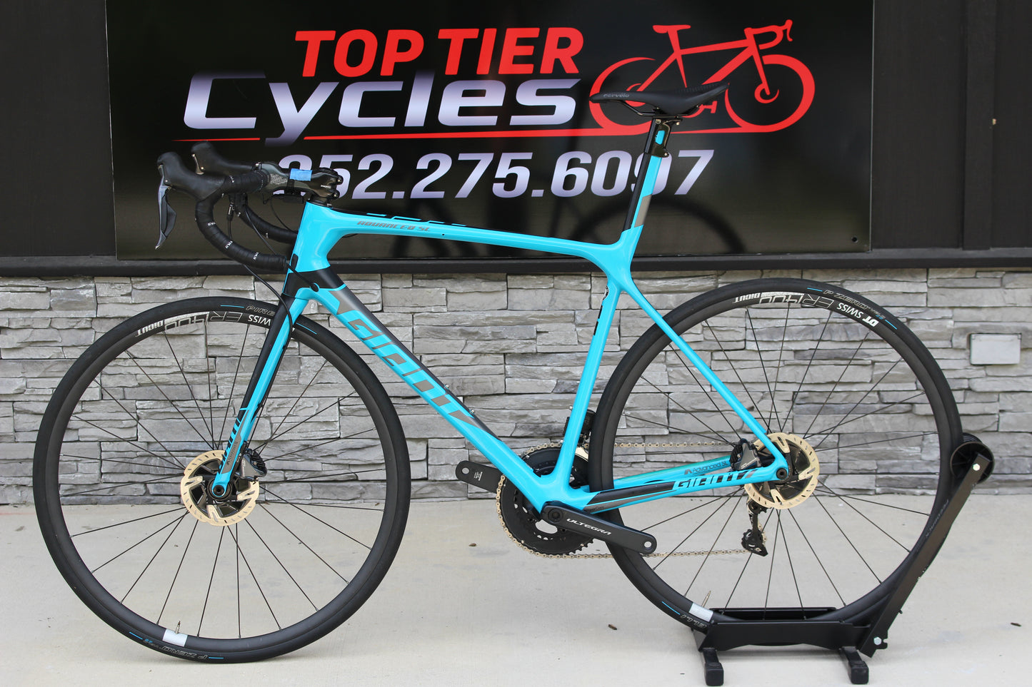 2018 Giant TCR Advanced SL 1 Disc- Di2- 15lbs