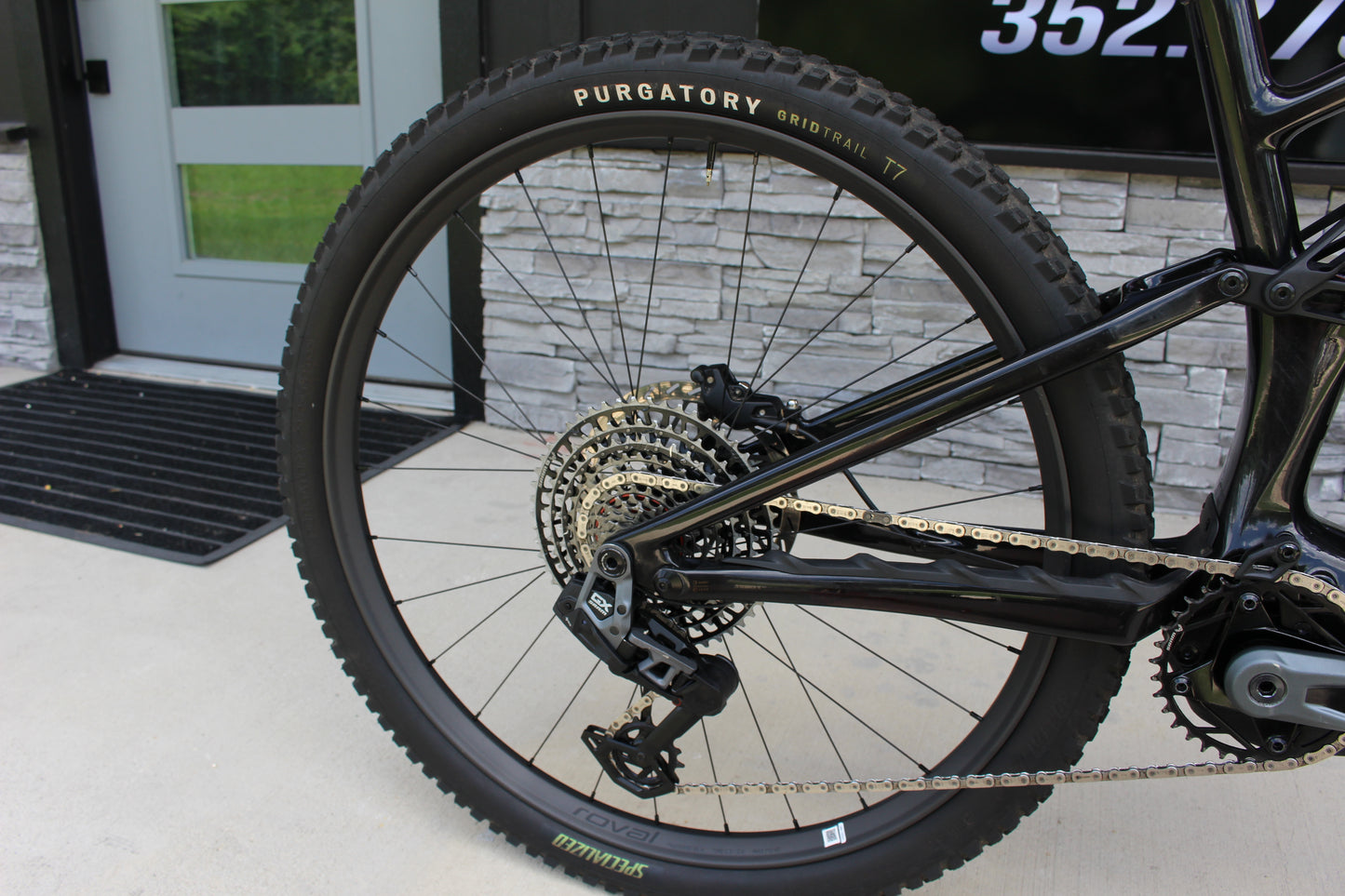 2026 Specialized Levo R Expert- Only 139 miles!- Like new!