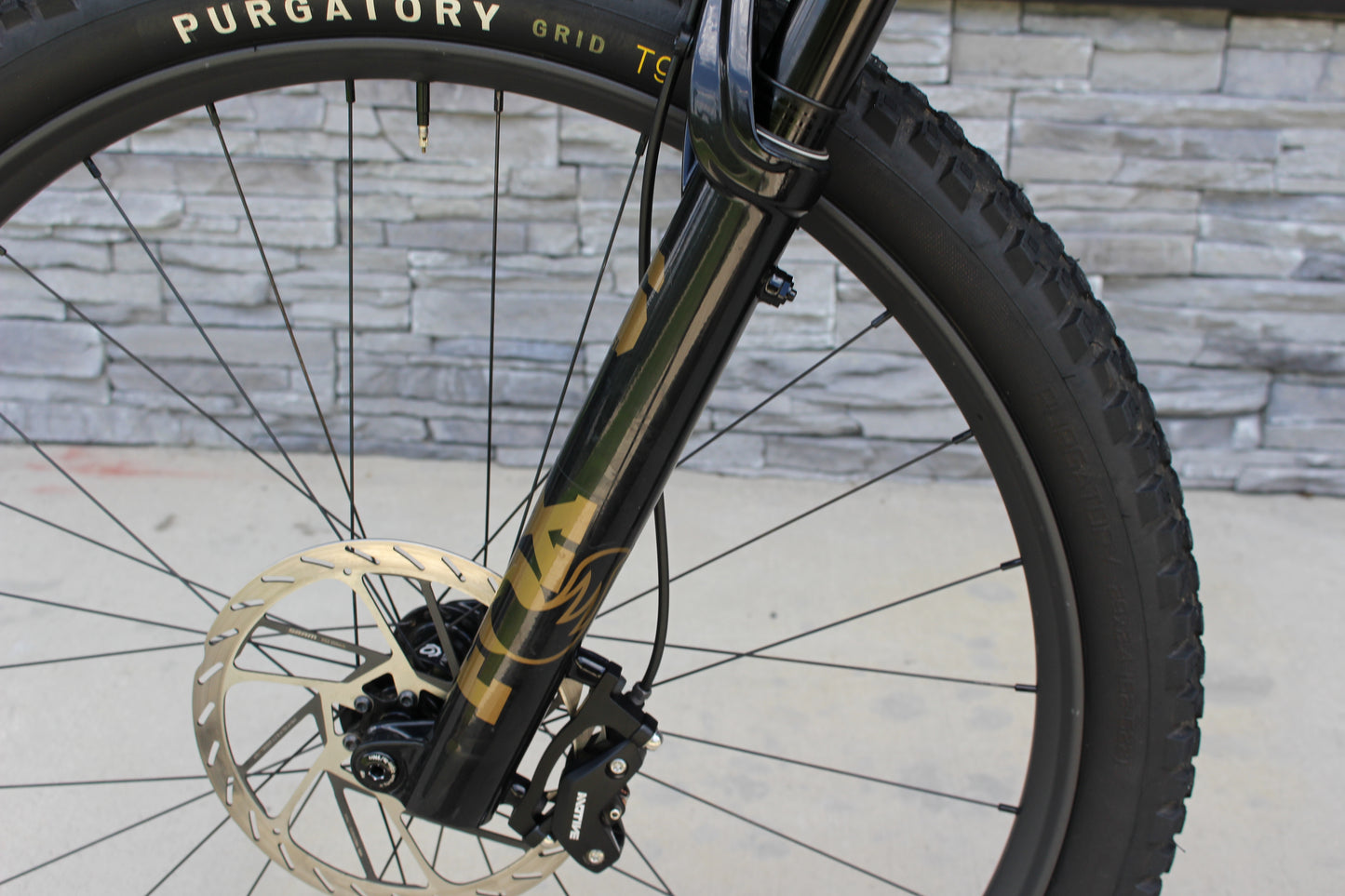 2026 Specialized Levo R Expert- Only 139 miles!- Like new!