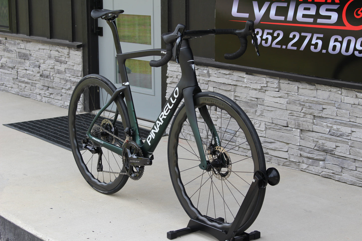 2025 Pinarello F9- Dura-Ace Di2 Disc-BRAND NEW