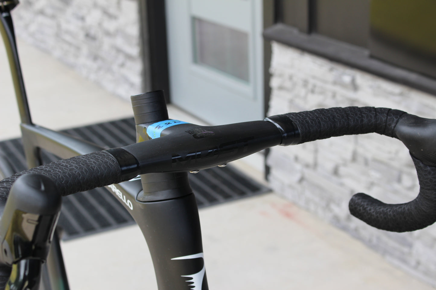 2025 Pinarello F9- Dura-Ace Di2 Disc-BRAND NEW