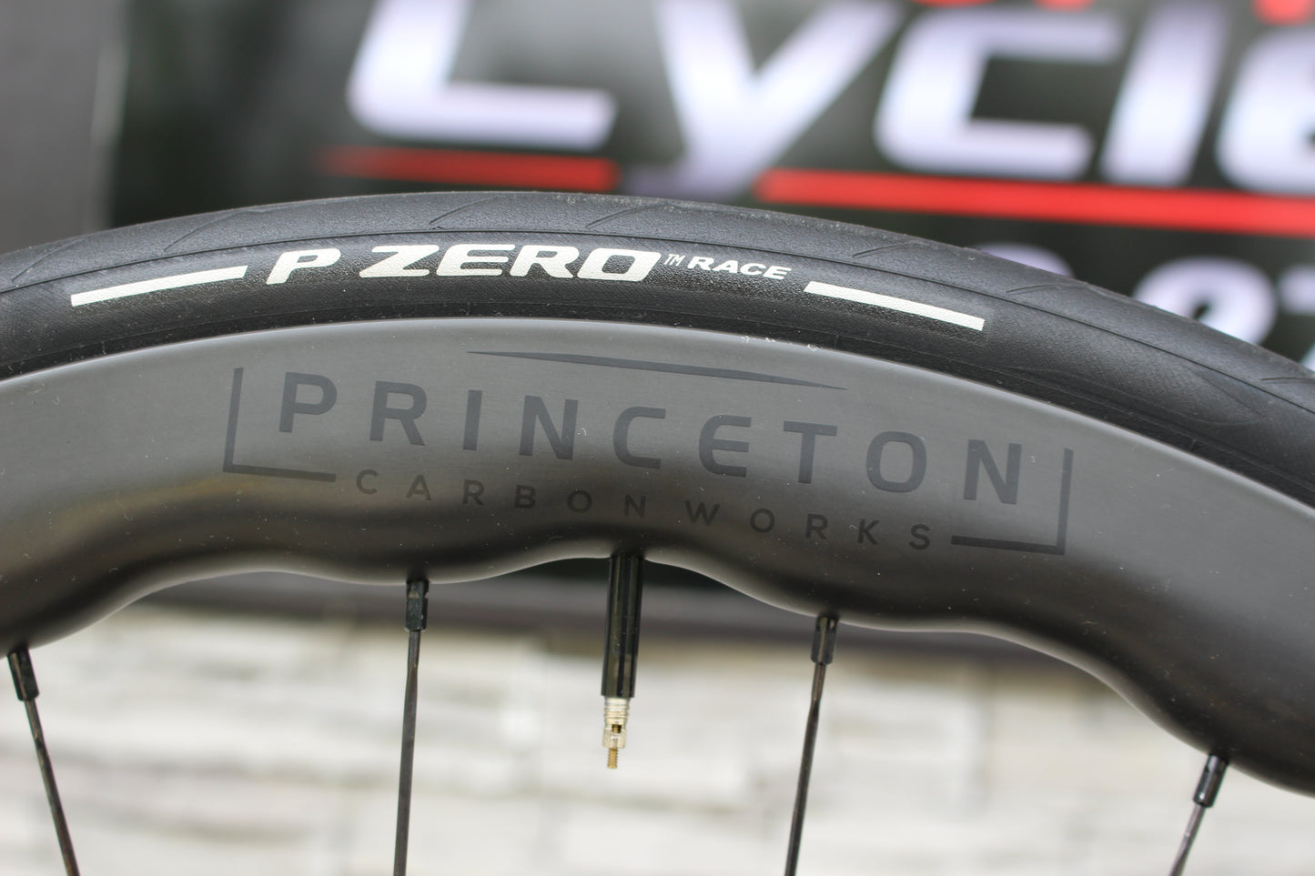 2025 Pinarello F9- Dura-Ace Di2 Disc-BRAND NEW