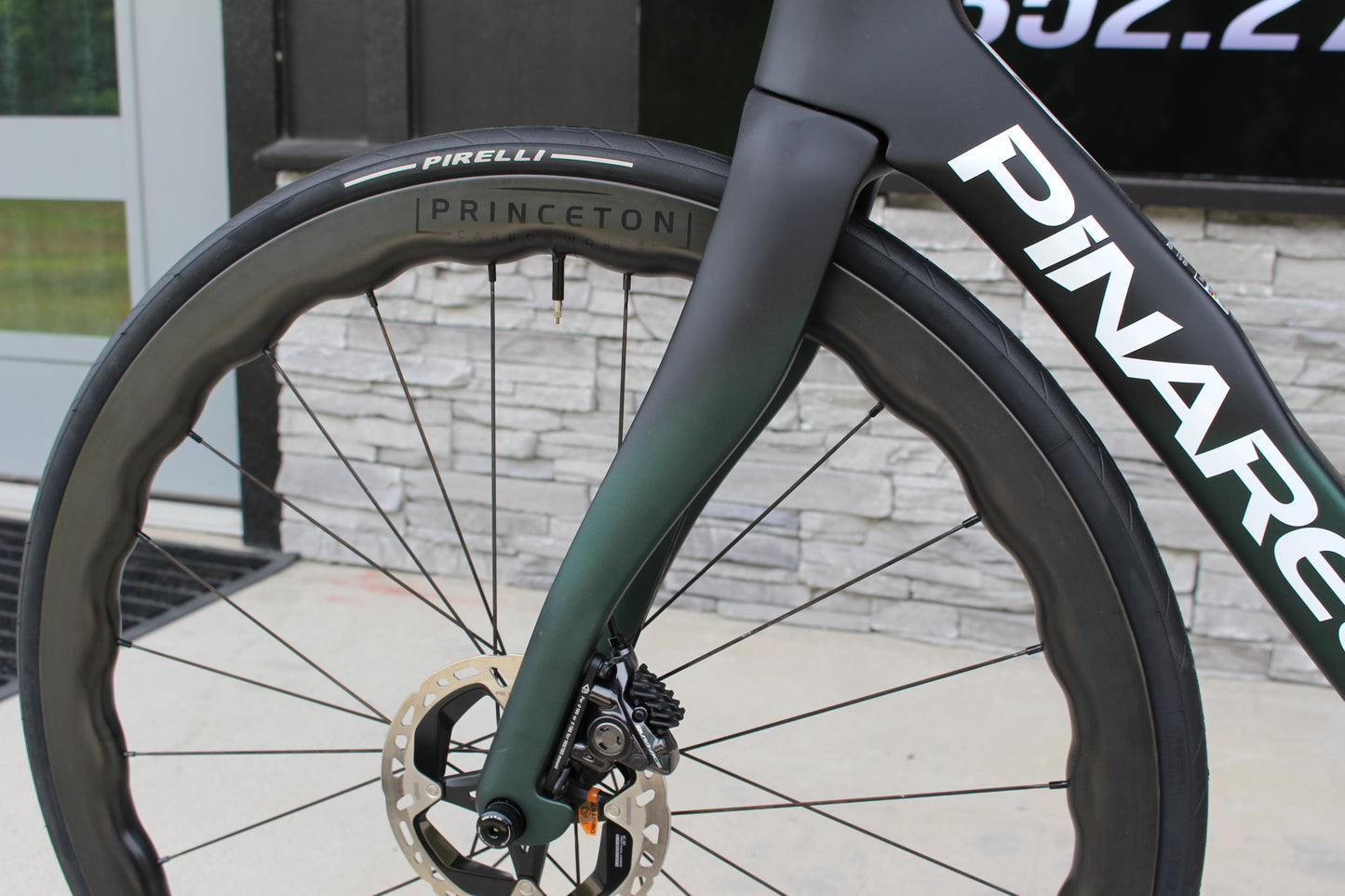 2025 Pinarello F9- Dura-Ace Di2 Disc-BRAND NEW