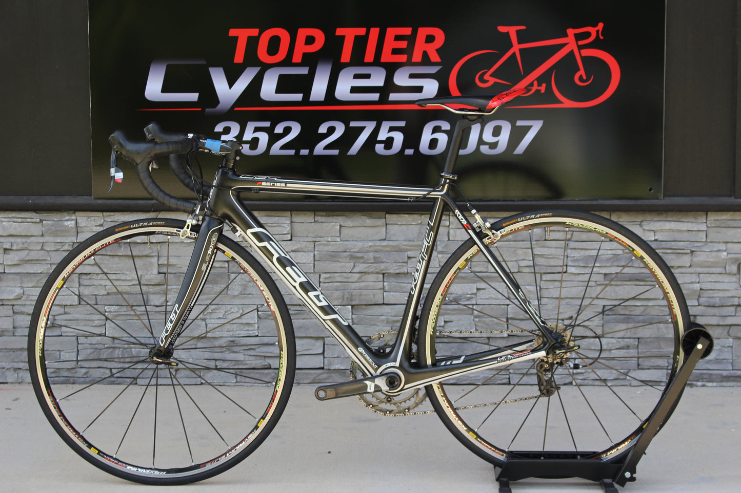 2011 Felt FC- Full Carbon Road- SRAM Red- 15lbs