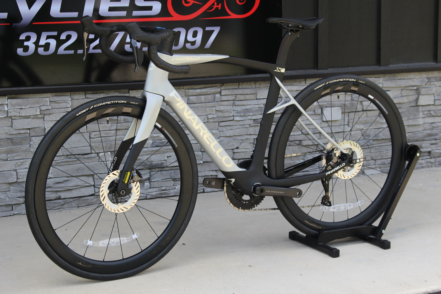 2026 Pinarello X7- Ultegra Di2 Disc- BRAND NEW - 0 MIles!