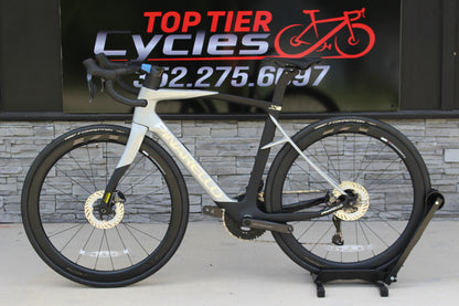 2026 Pinarello X7- Ultegra Di2 Disc- BRAND NEW - 0 MIles!