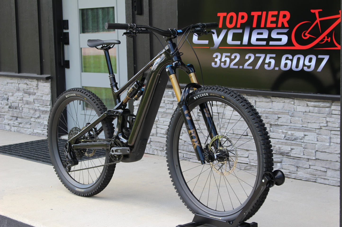 2026 Specialized Levo 4 Pro - Only 475 miles! - Like new!