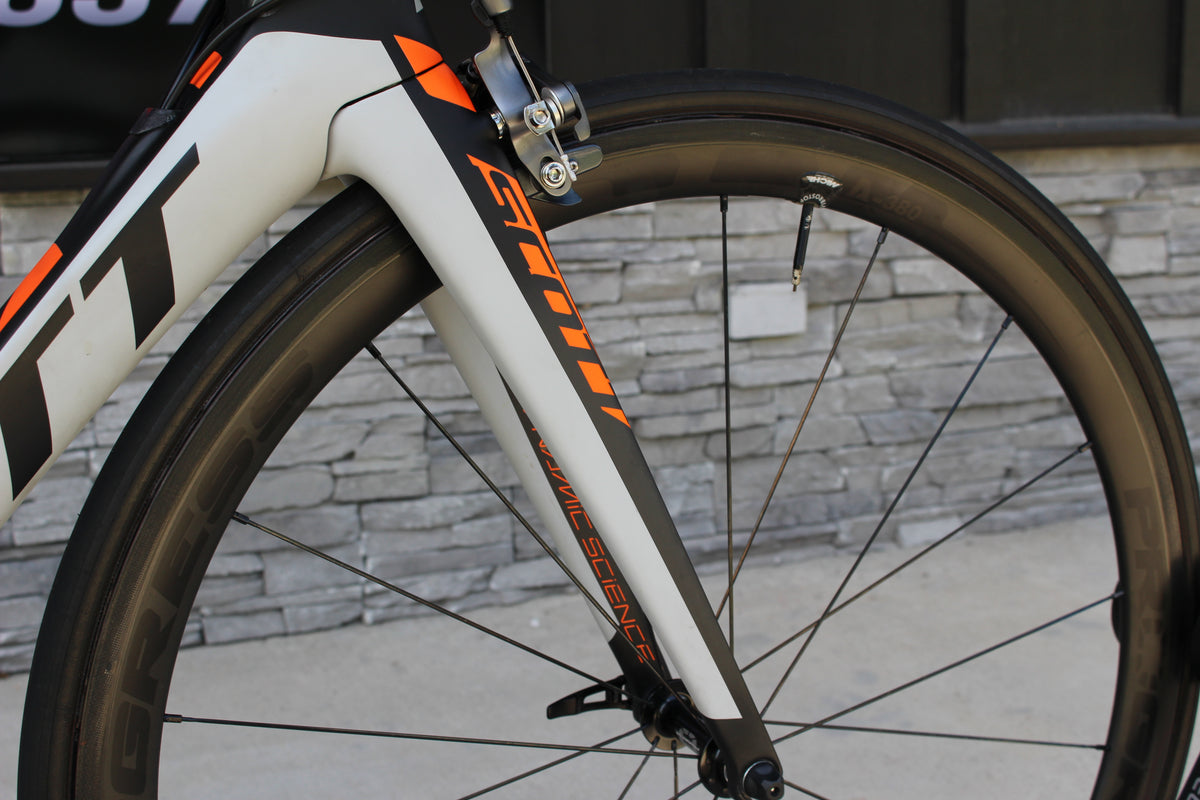 2017 Scott Foil 20- Carbon- Race Wheels- 15 lbs