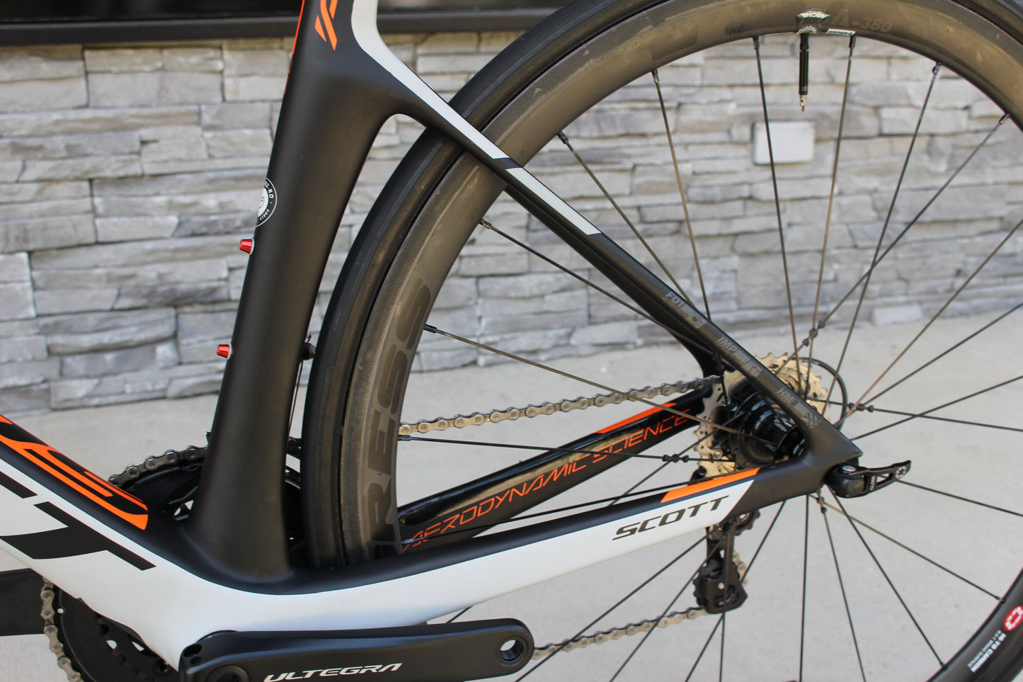 2017 Scott Foil 20- Carbon- Race Wheels- 15 lbs