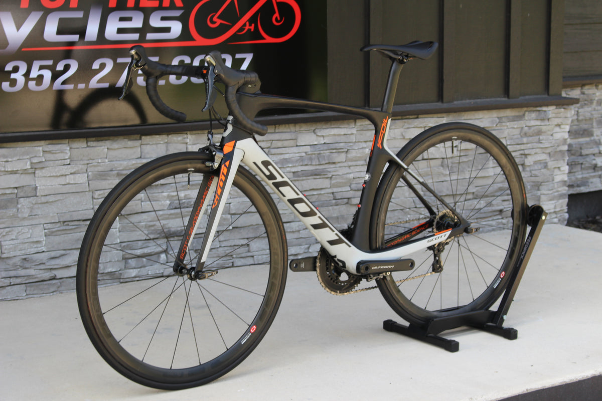 2017 Scott Foil 20- Carbon- Race Wheels- 15 lbs