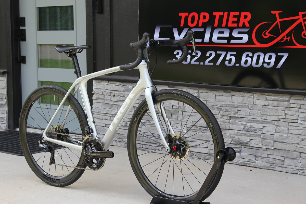 2019 Trek Domane SLR 9 Di2 Disc!- Enve wheels