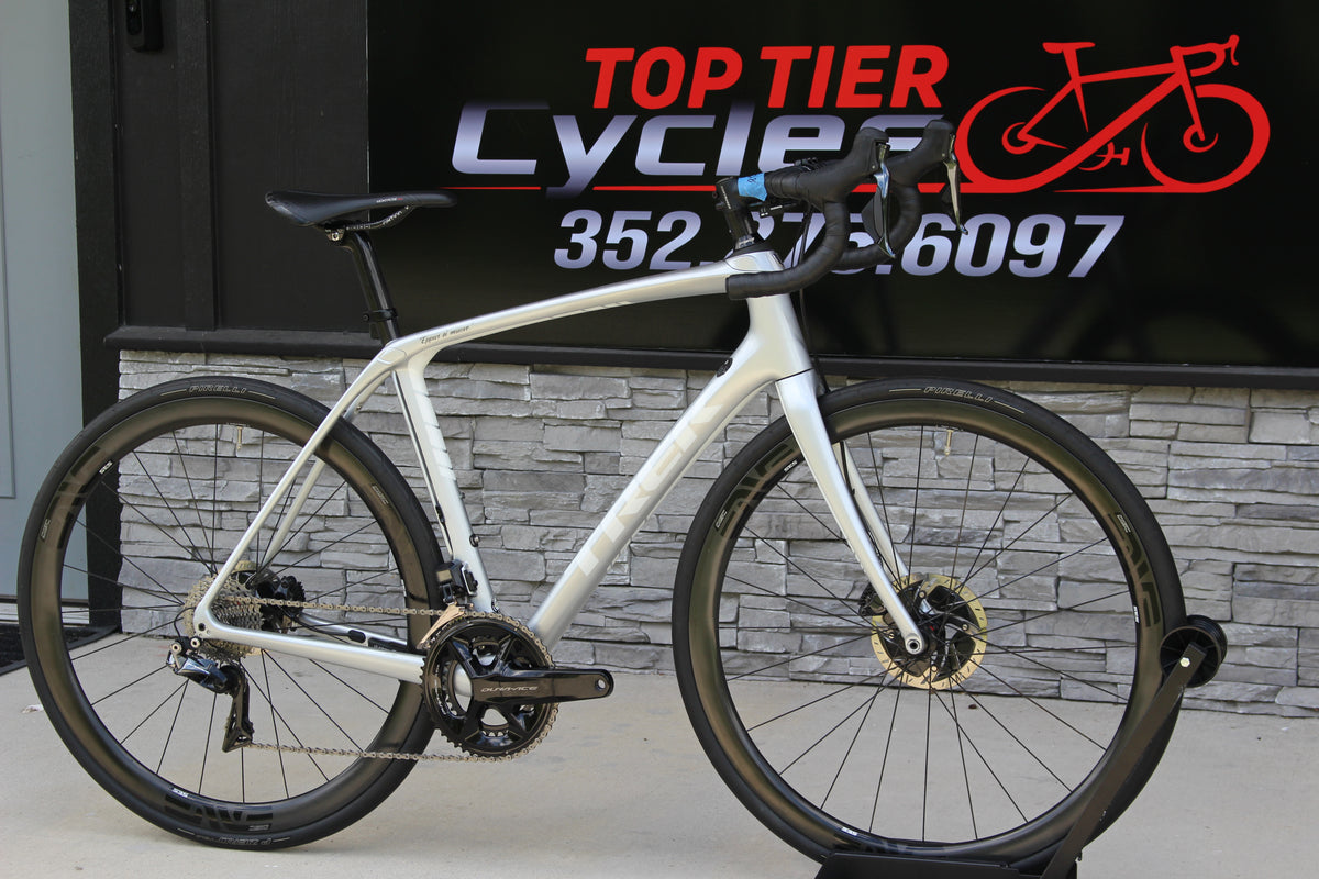 2019 Trek Domane SLR 9 Di2 Disc!- Enve wheels