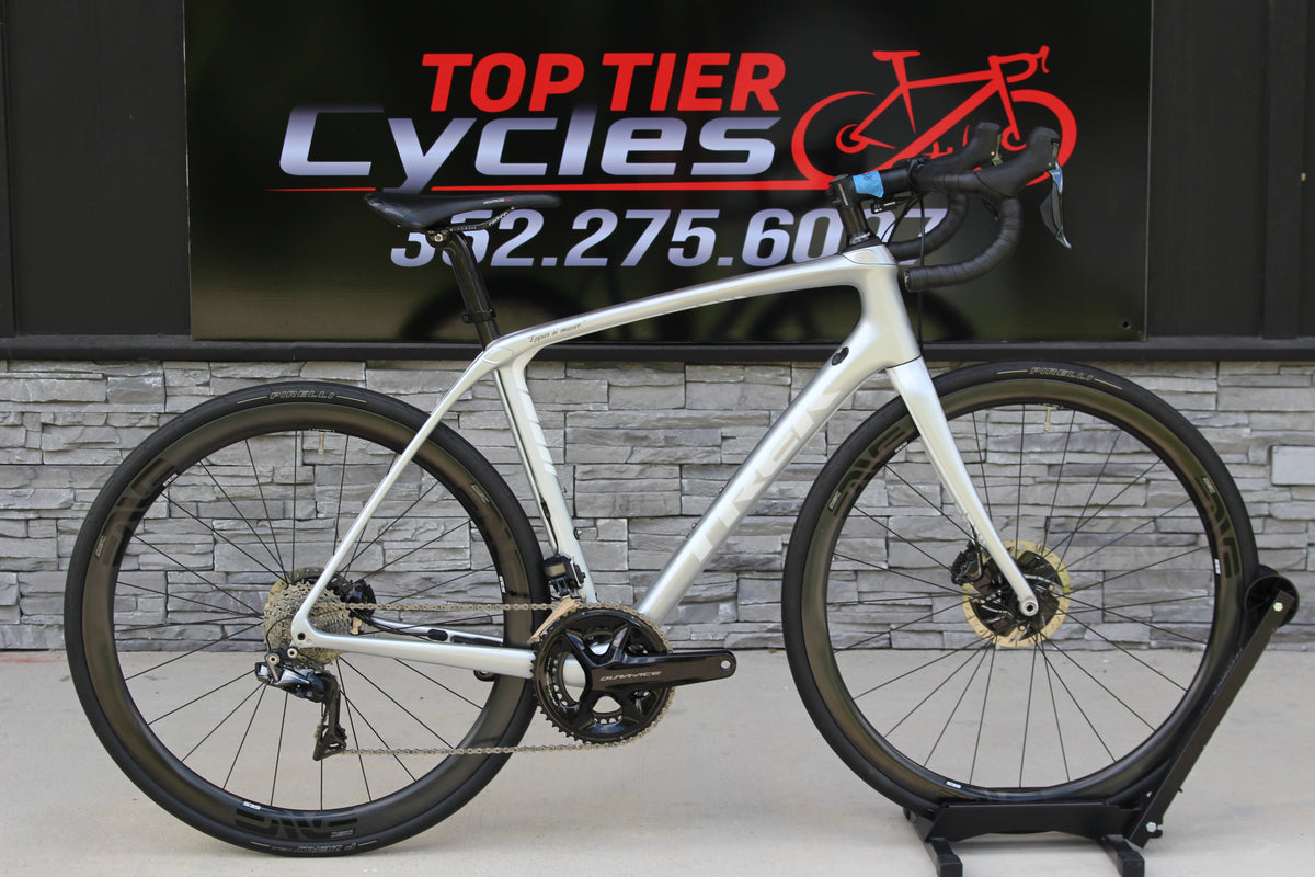 2019 Trek Domane SLR 9 Di2 Disc!- Enve wheels