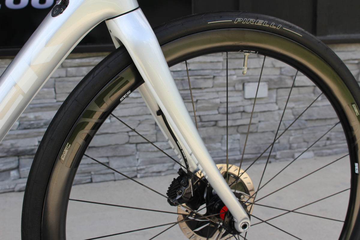 2019 Trek Domane SLR 9 Di2 Disc!- Enve wheels