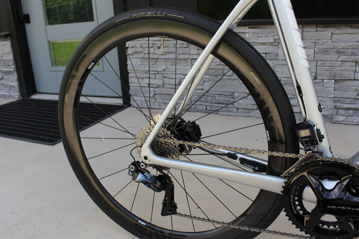 2019 Trek Domane SLR 9 Di2 Disc!- Enve wheels