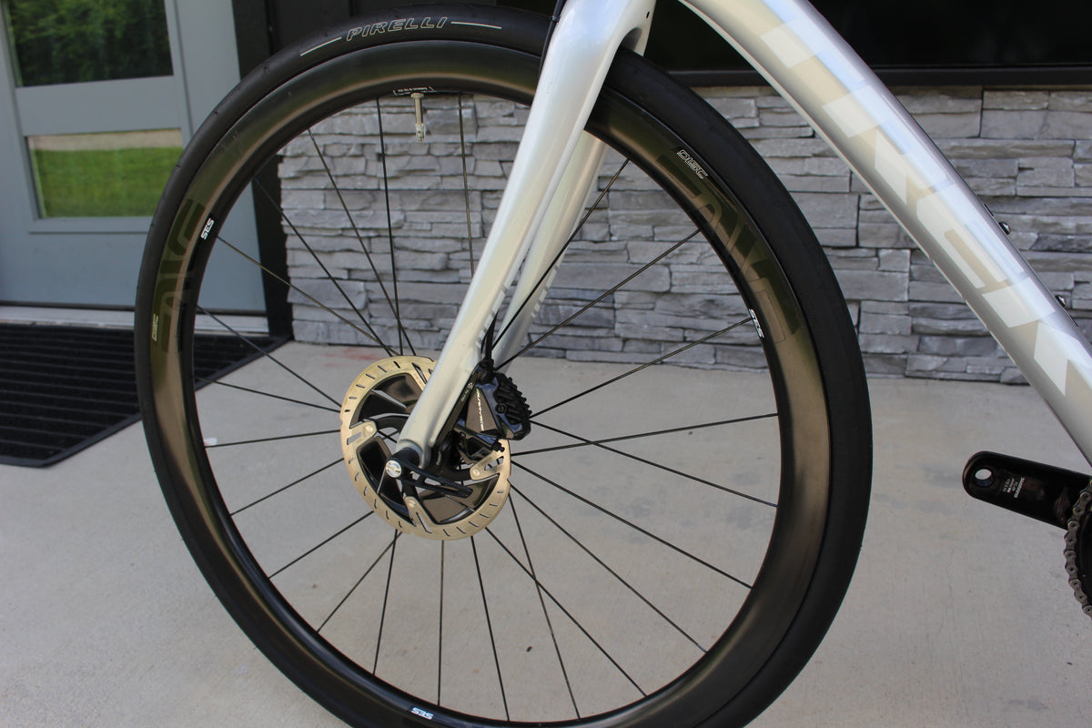 2019 Trek Domane SLR 9 Di2 Disc!- Enve wheels