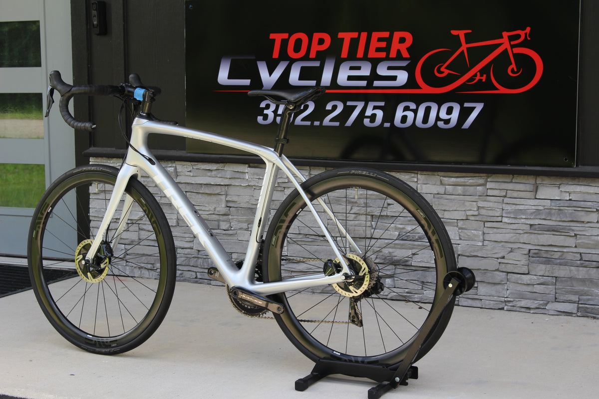 2019 Trek Domane SLR 9 Di2 Disc!- Enve wheels