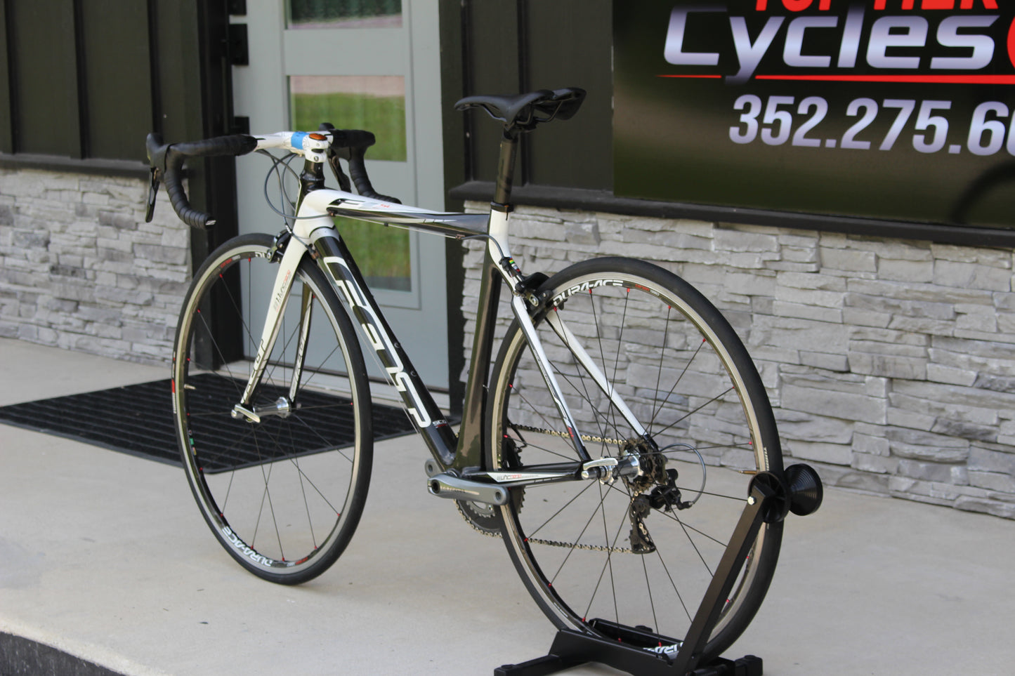 2009 Felt F1 SL - Dura-ace - Superlight 14lbs!