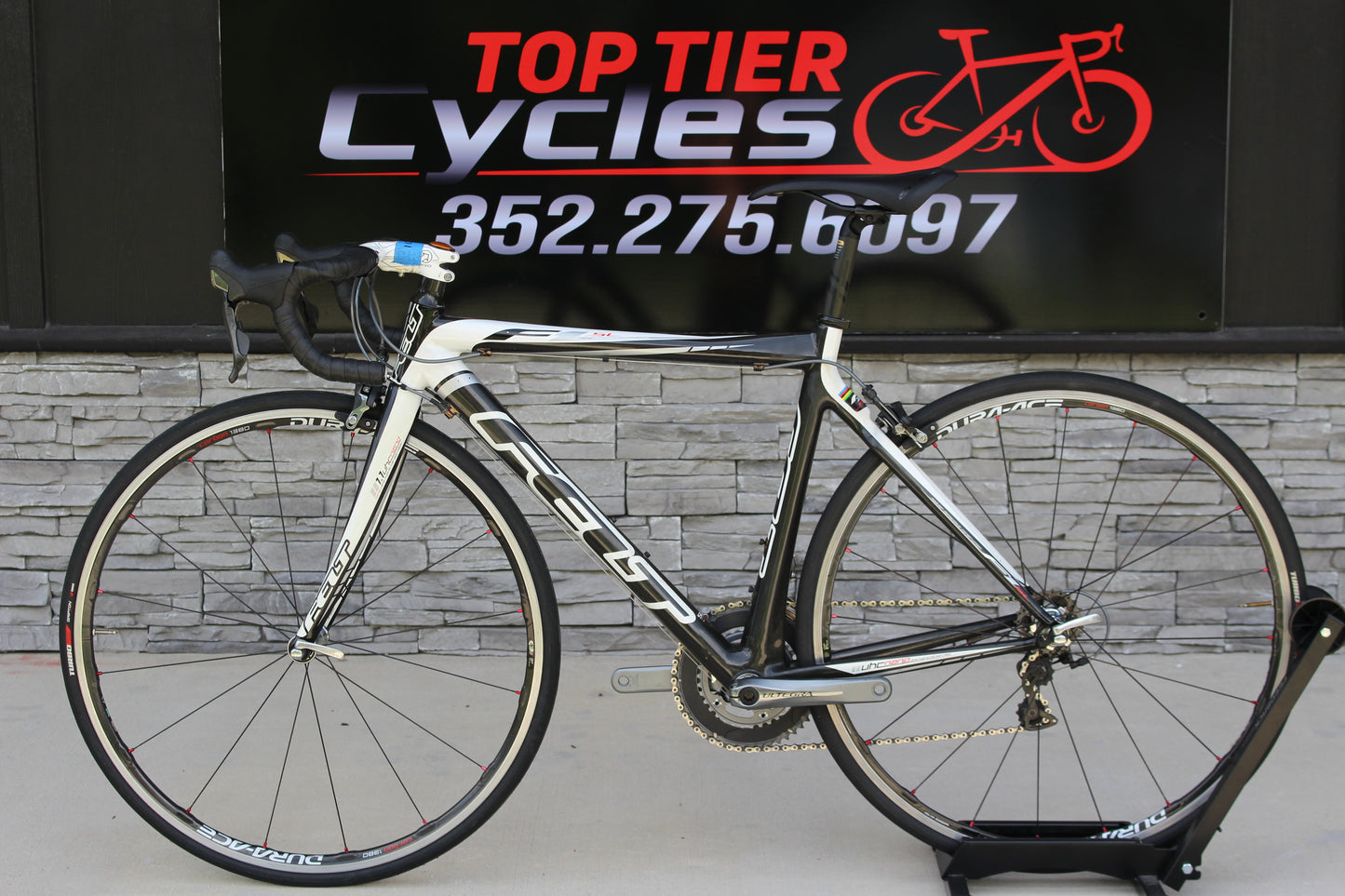 2009 Felt F1 SL - Dura-ace - Superlight 14lbs!