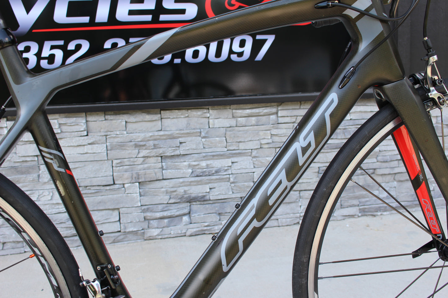 2014 Felt Z2R - Full Carbon - SRAM Red - 16lbs