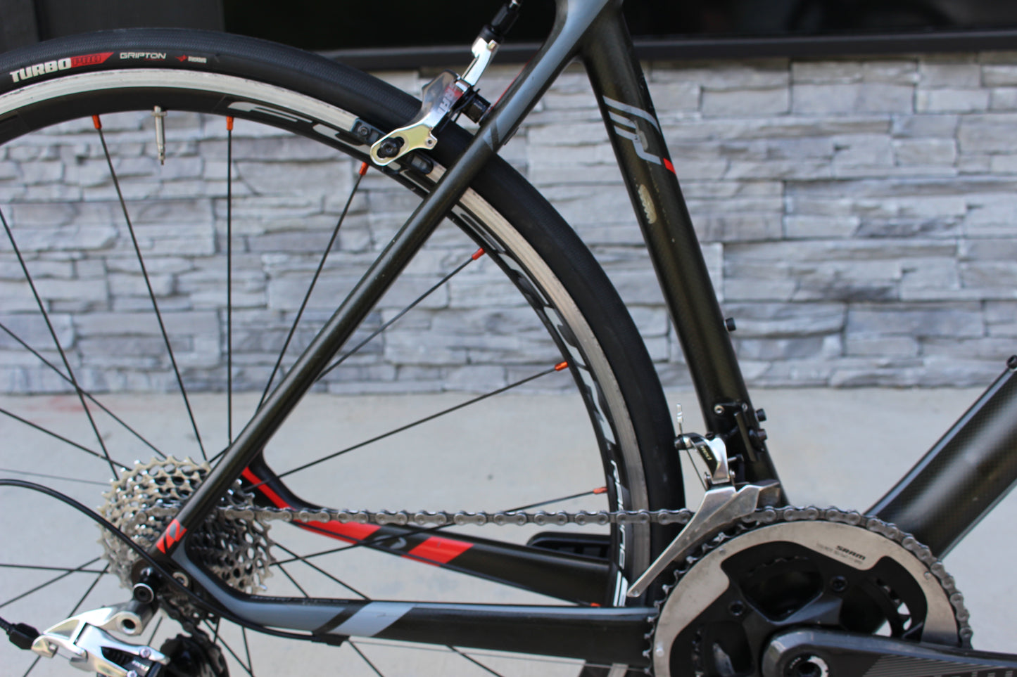 2014 Felt Z2R - Full Carbon - SRAM Red - 16lbs