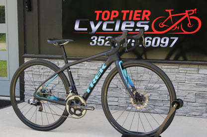 2019 Trek Domane SL 7 Disc!- Red Etap! - 19lbs
