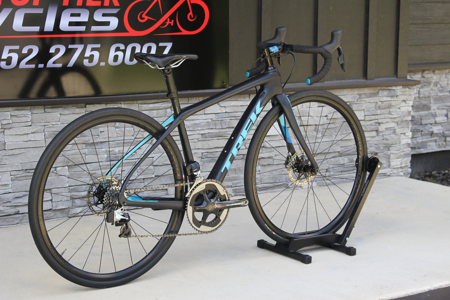 2019 Trek Domane SL 7 Disc!- Red Etap! - 19lbs