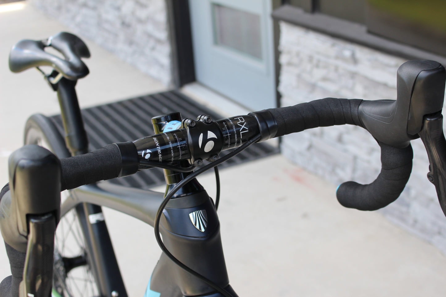 2019 Trek Domane SL 7 Disc!- Red Etap! - 19lbs