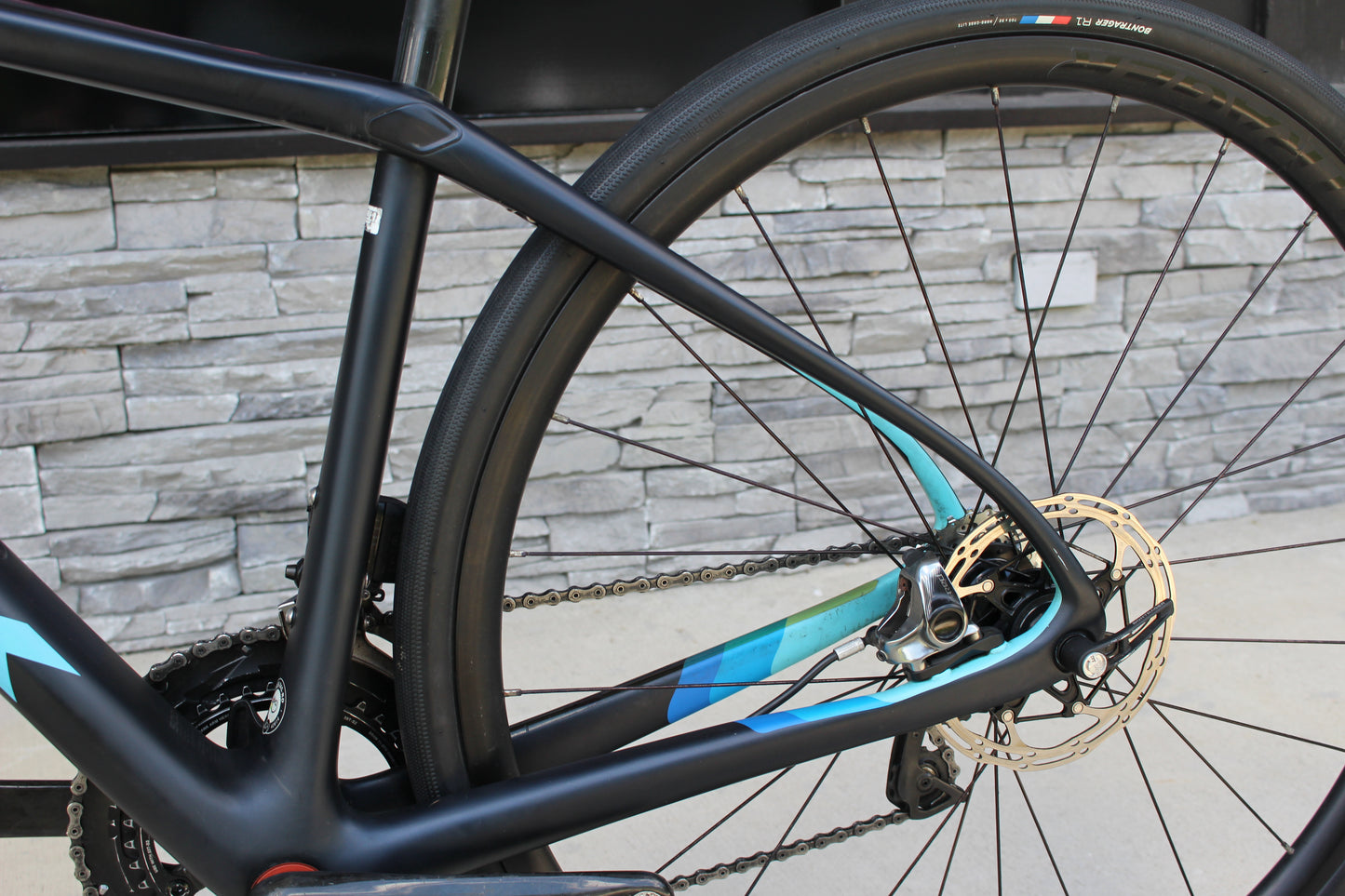 2019 Trek Domane SL 7 Disc!- Red Etap! - 19lbs