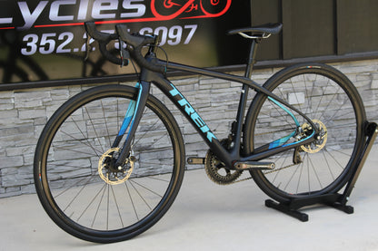 2019 Trek Domane SL 7 Disc!- Red Etap! - 19lbs
