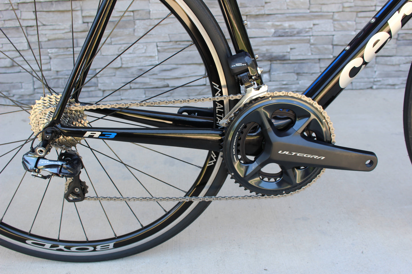 2015 Cervelo R3 Ultegra Di2- Full Carbon- 16lbs