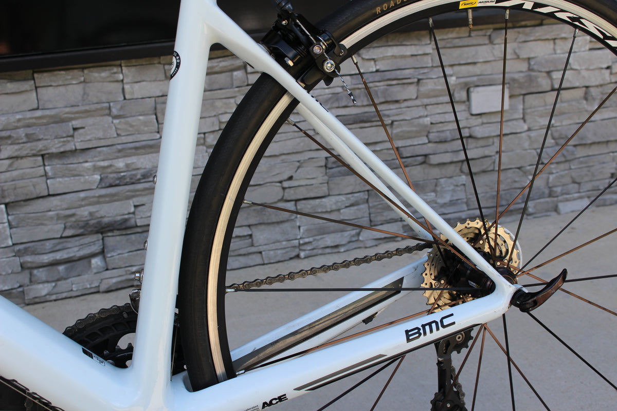2016 BMC TeamMachine SLR03- 105- 19lbs- Full Carbon